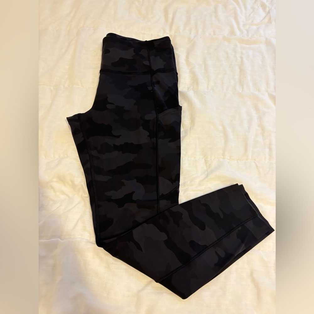 Fast and Free High-Rise Tight 28”